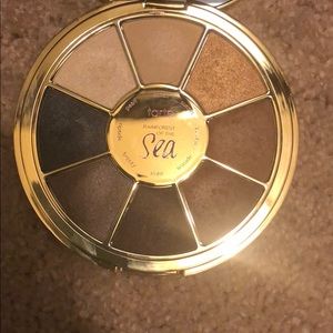Tarte eyeshadow palette